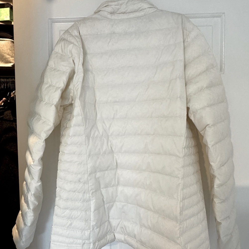 Patagonia white puffer jacket-$120